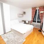 아파트 Luxury Terrace Trocadero Eiffel Tower Climatise 파리