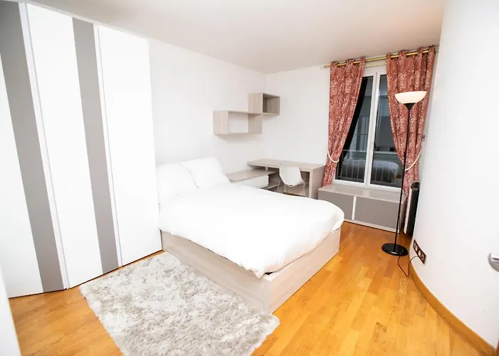 아파트 Luxury Terrace Trocadero Eiffel Tower Climatise 파리